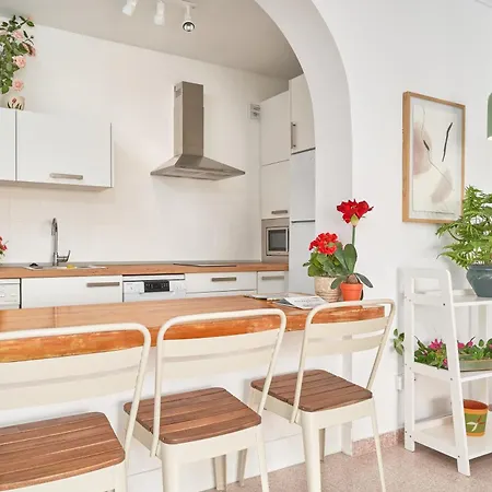 Frontline Vacation A86 2 Apartment